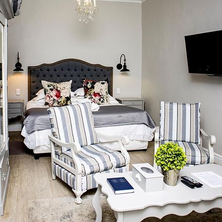 French Karoo Guesthouse Beaufort West Dış mekan fotoğraf