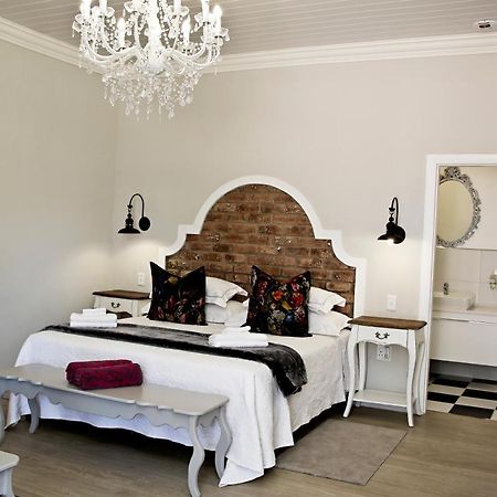 French Karoo Guesthouse Beaufort West Dış mekan fotoğraf