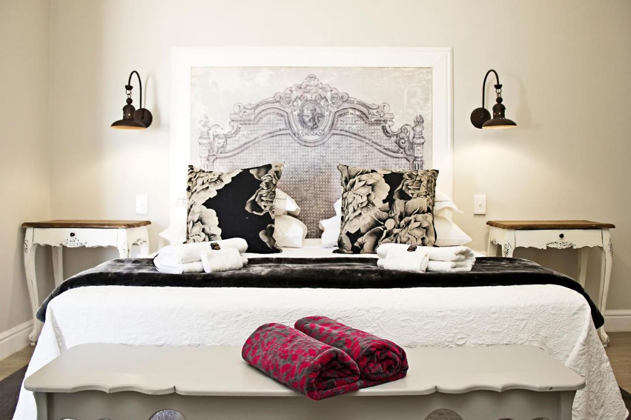 French Karoo Guesthouse Beaufort West Dış mekan fotoğraf