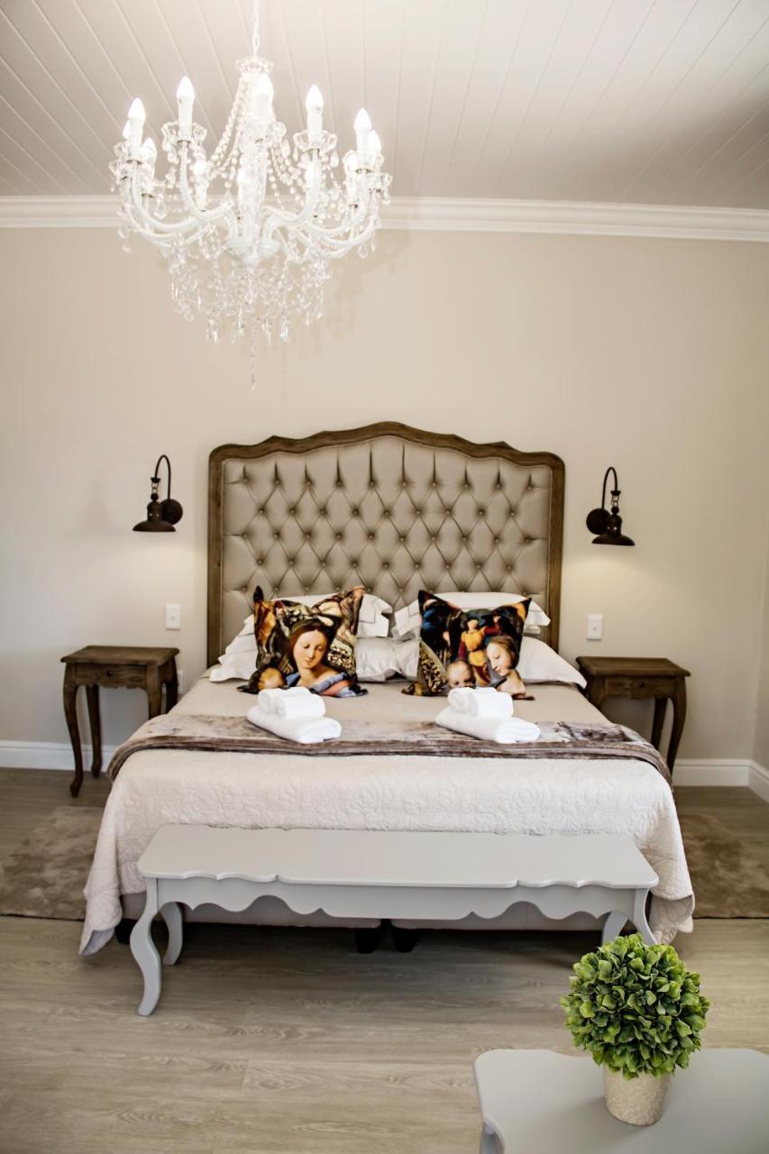 French Karoo Guesthouse Beaufort West Dış mekan fotoğraf