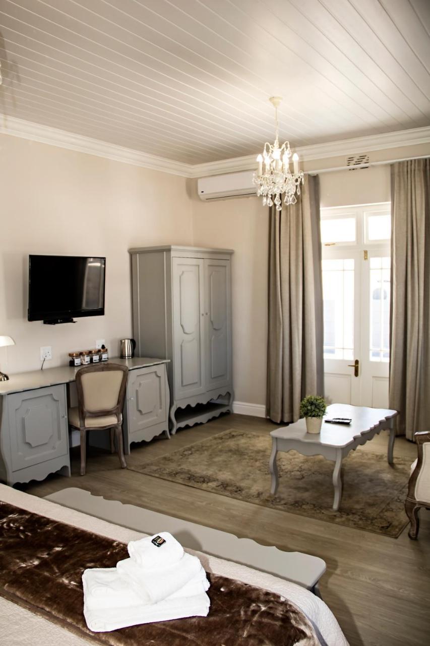 French Karoo Guesthouse Beaufort West Dış mekan fotoğraf