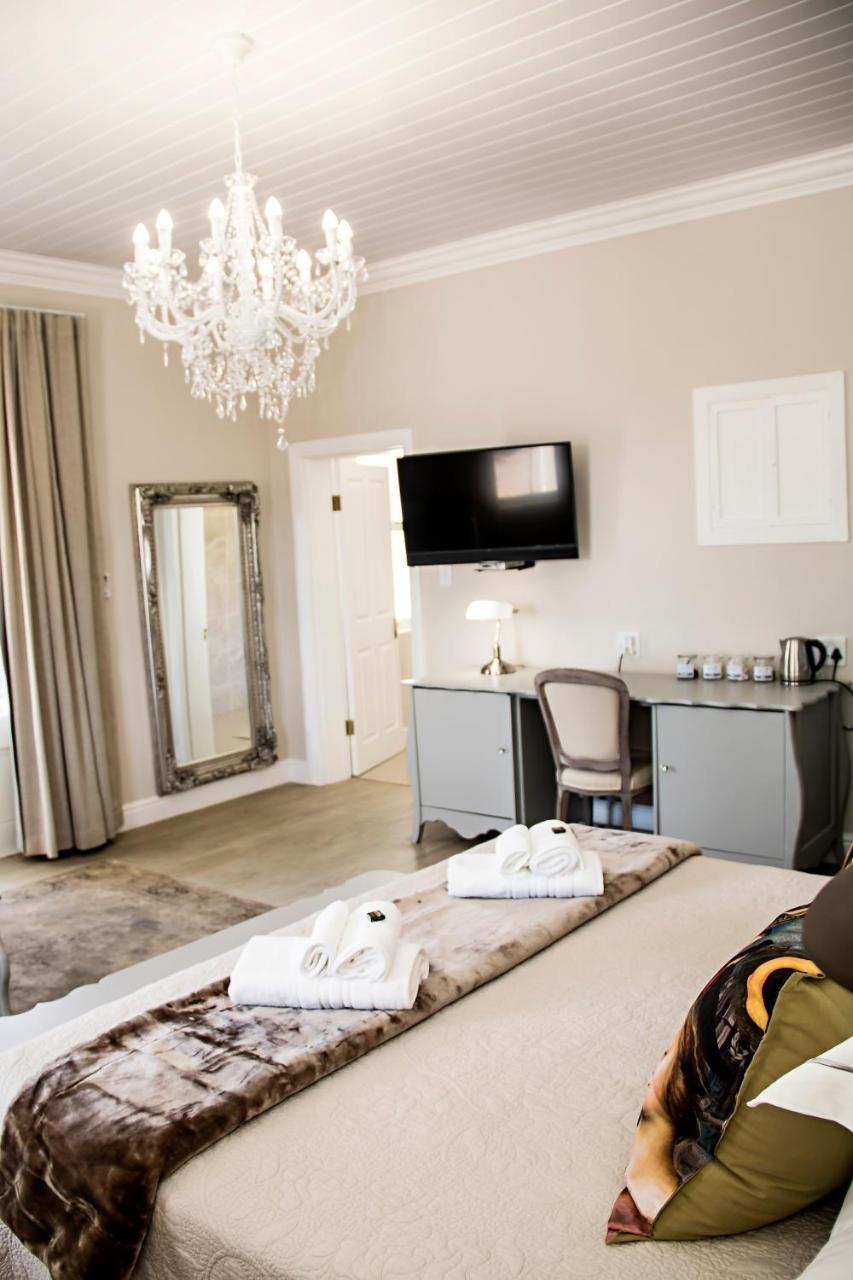 French Karoo Guesthouse Beaufort West Dış mekan fotoğraf