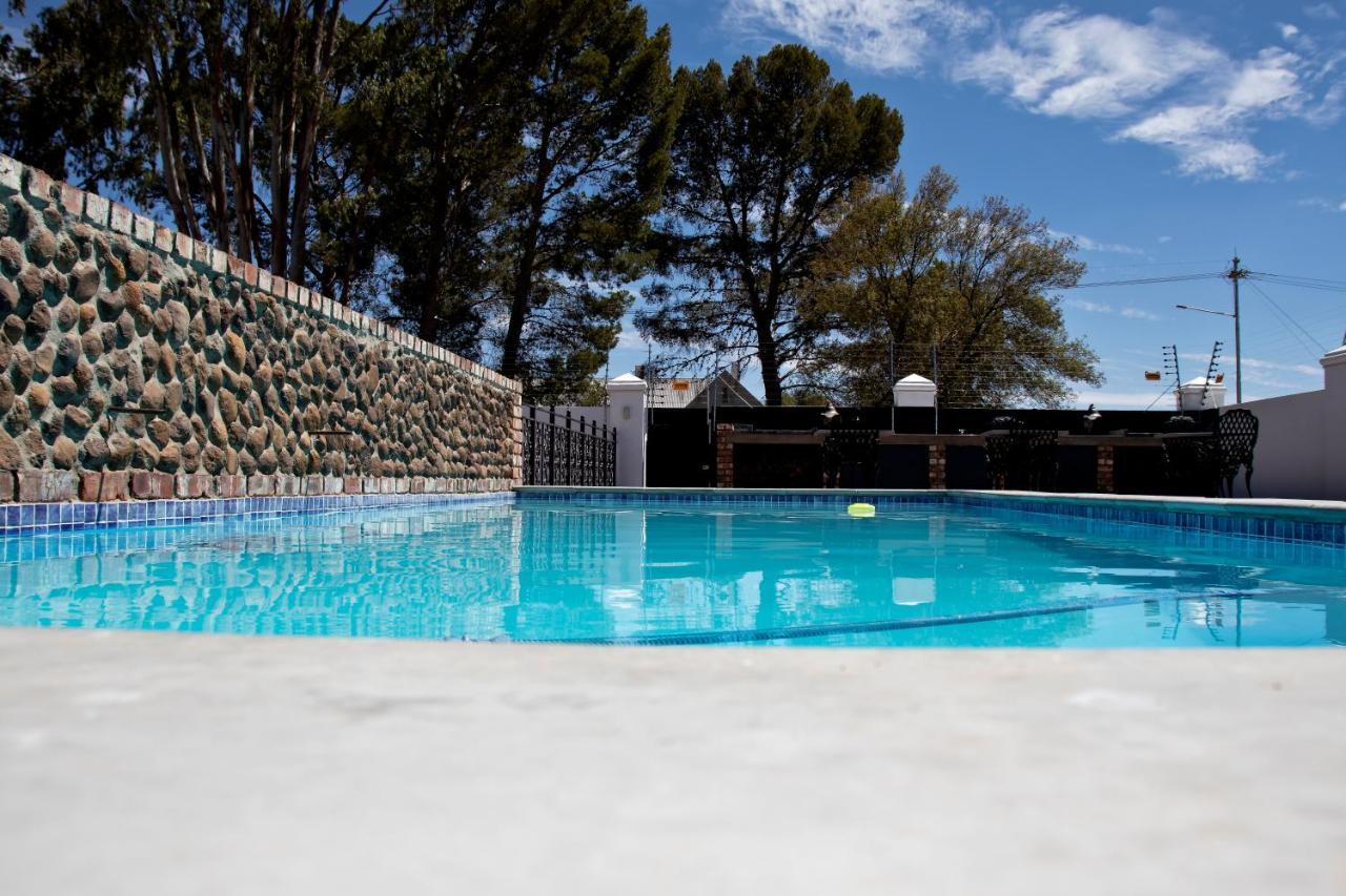 French Karoo Guesthouse Beaufort West Dış mekan fotoğraf